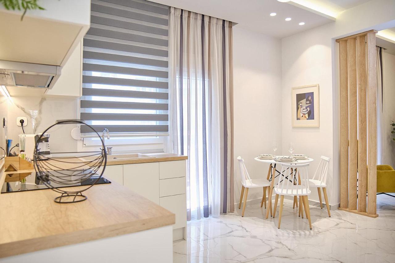 Elegant Central Apartment Veria - Με Ενδοδαπέδια Θέρμανση!!! エクステリア 写真